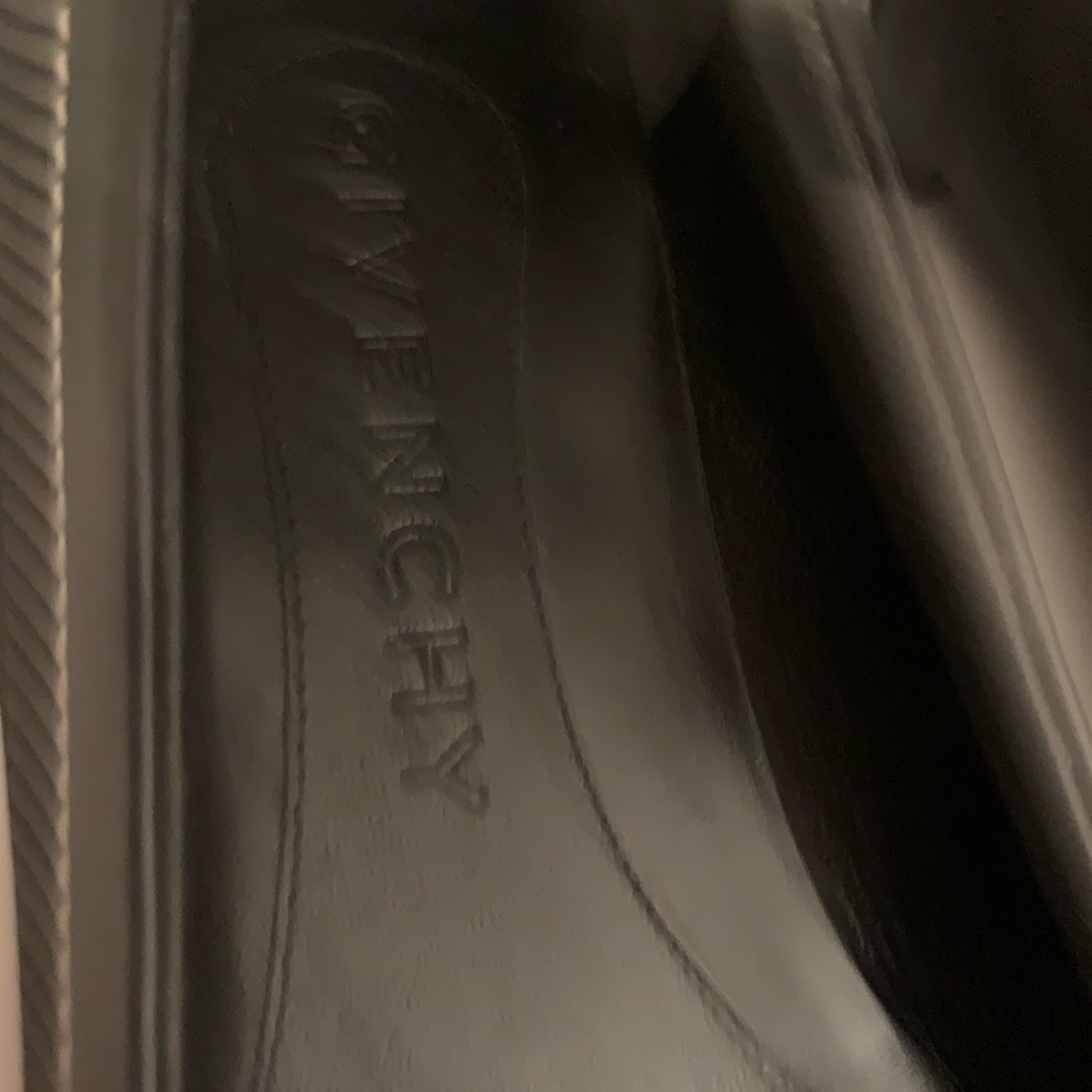 SOLD....Givenchy black monogram flats 7 (37) - Picture 6 of 6